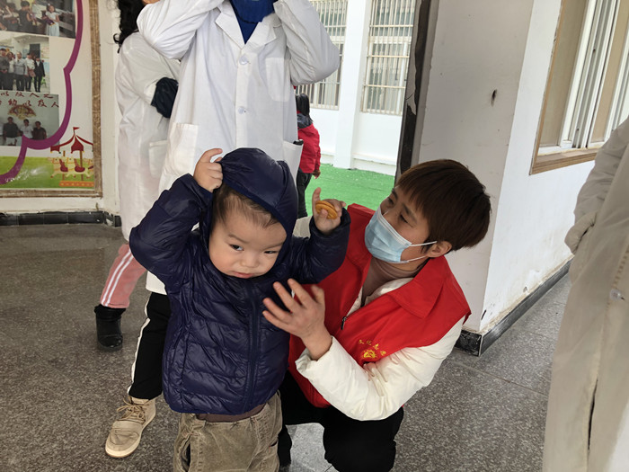 福利院照ç‰?_副本.jpg